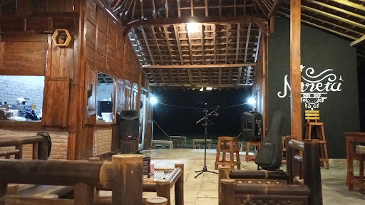 JOGLO NARETA CAFE
