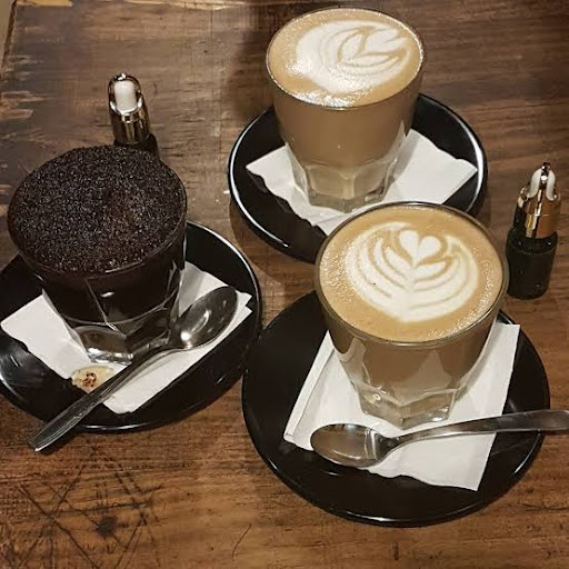 Cafe Manis
