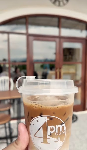4pm cafe cilegon