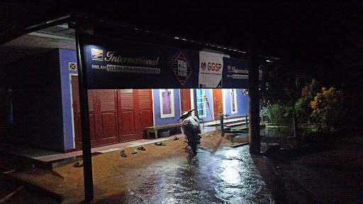 WARUNG MAK IWI