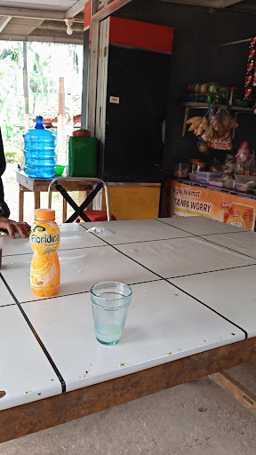 Warung Pa Uir