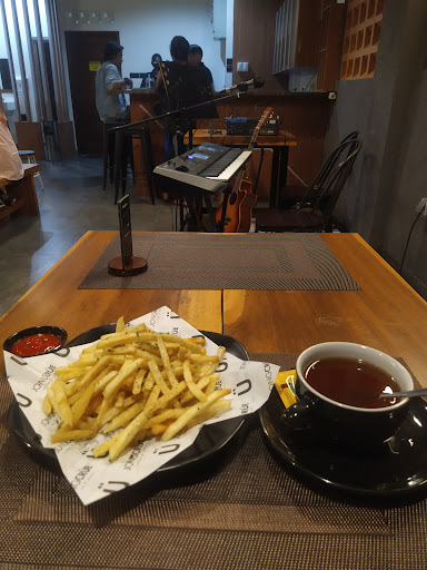 Jongcrue Cafe ( Coffee & Eatery )By Kopilimana