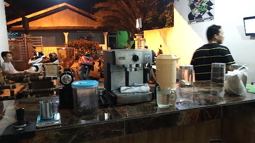 R Coffee House