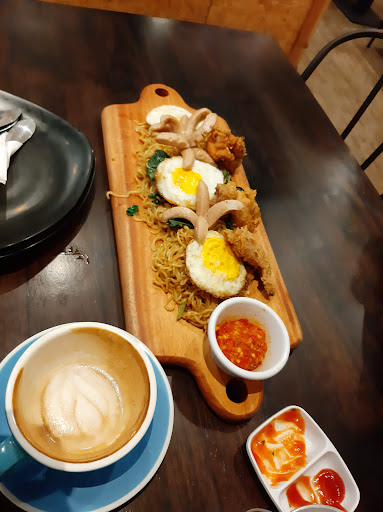 HANGGAR KOPI - Cafe dan Coffee Roastery