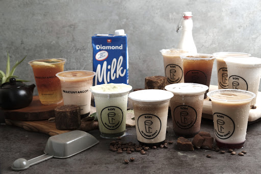 Kopi Setengah Empat