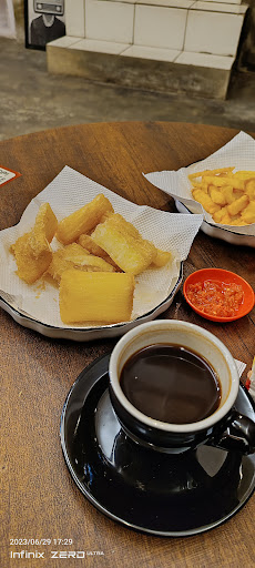 Meja Kopi