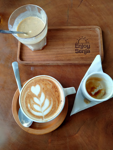 Senja Coffee & Kitchen Jember