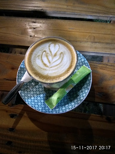Kedai Kopi "Tradisine Ngopi"
