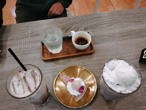 Discuss Space & Coffee