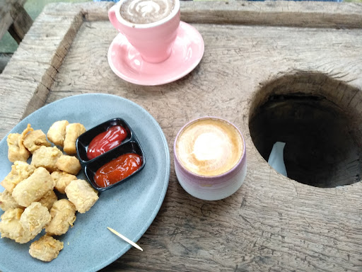 Kayoman Coffee & Eatery