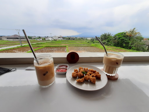 EveryThey Coffee and Plant