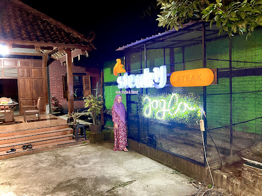 Steaky steak Madiun & Kopi Joglo