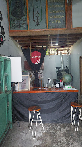 Mbah die coffee