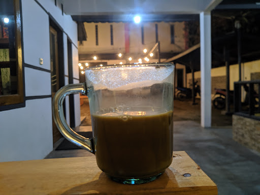 Nakos Cafe