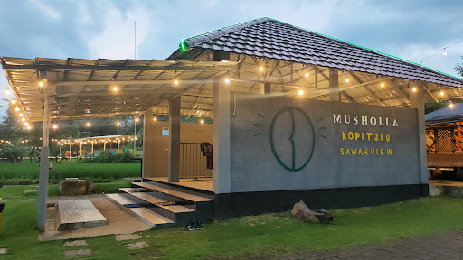 Kopi Telu Sawah View