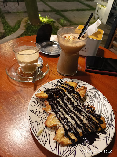 Klick Coffee and Eatery