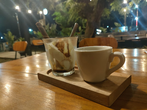 Rules Coffee and Kitchen