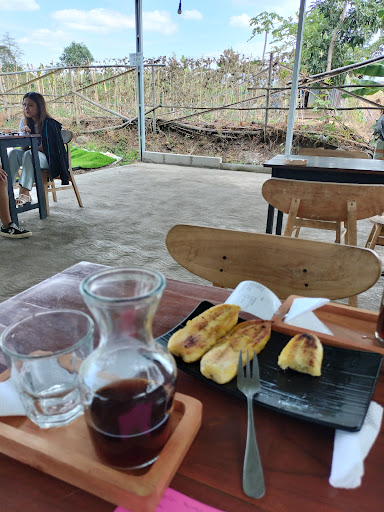 sungai space kopi dan resto tegal