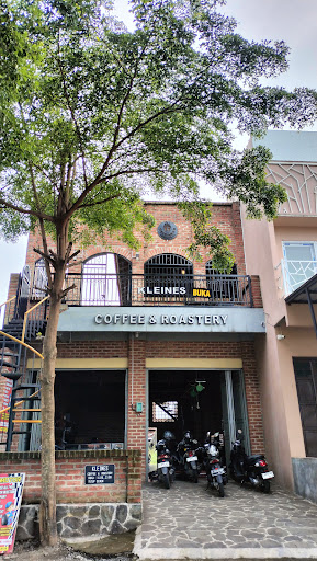 KLEINES Coffee & Roastery