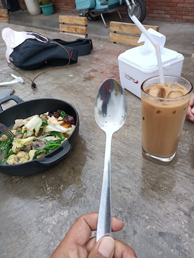 ALINO CAFE & EATERY