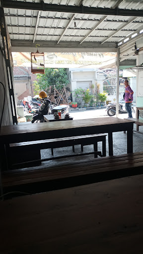 WBL ( Waroeng Boedi Lamongan )