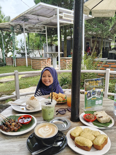 Opieun Bandung (OBan) Teras Lembang| NGOPI DIGUNUNG