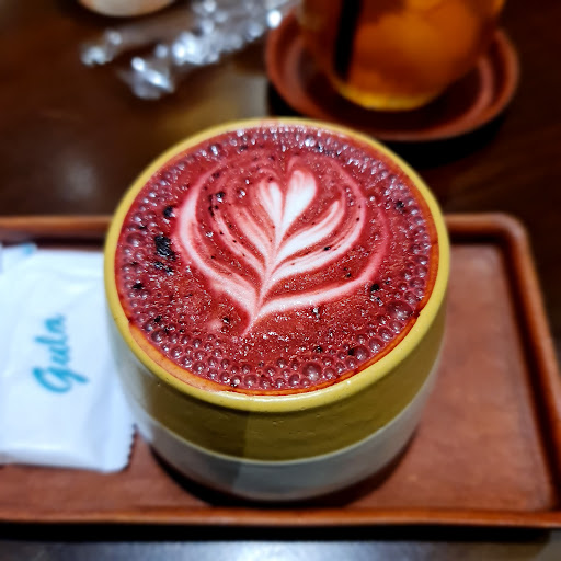 Dot Max Coffee and Eatery