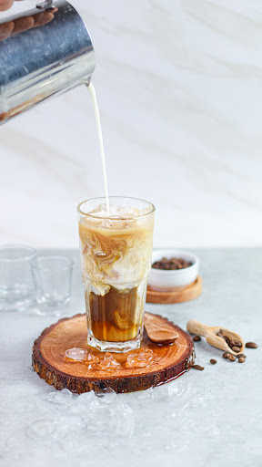 Co.as Dessert Coffe & Eatry