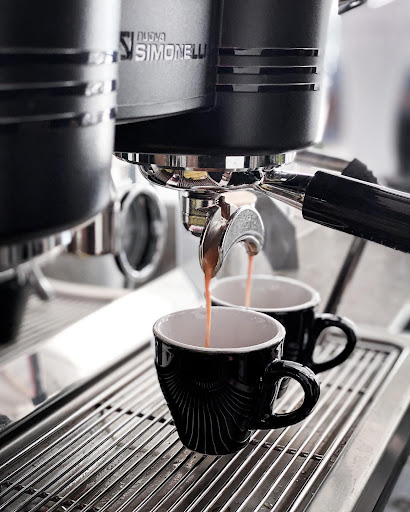 H & L Coffee Shop