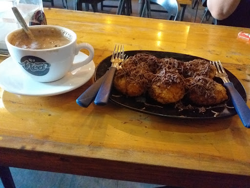 Neo Coffee & Bistro