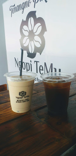 Ngopi Temu Cafe dan Pusat oleh-oleh Kopi Kediri & Penggorengan