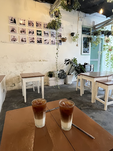 Makmoer Djaja Kopitiam Pare