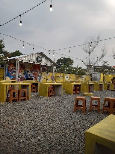 Palm Resto dan Cafe