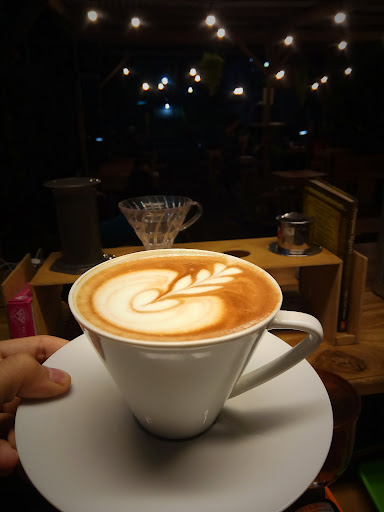 Cloudy Coffee and Eatery