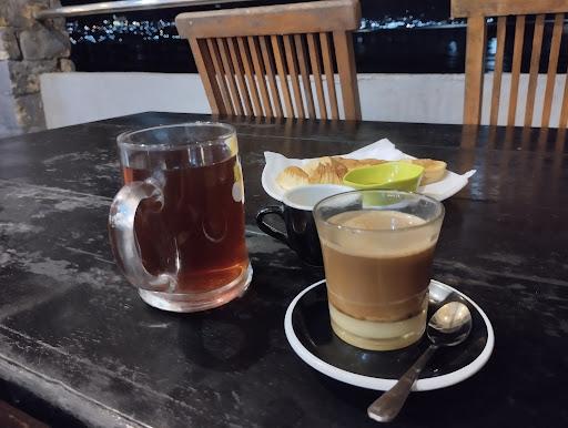 Cerita Senja Cafe