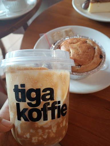 Tiga Koffie