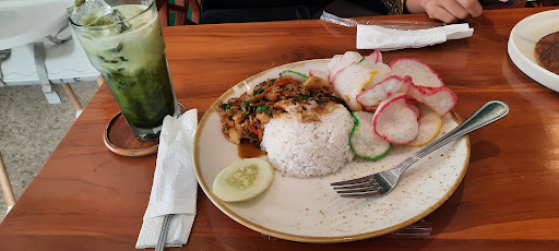 DE LAPAN Coffee & Eatery