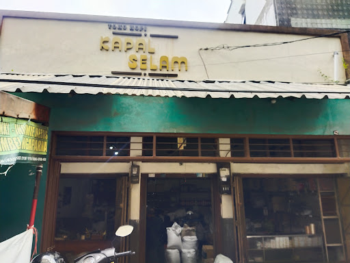 Toko Kopi Kapal Selam