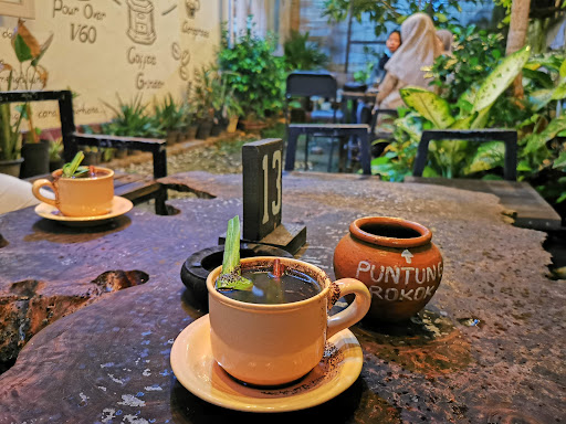 Grandma Coffee & Roastery