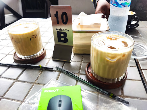Local Three Cafe & Eatery