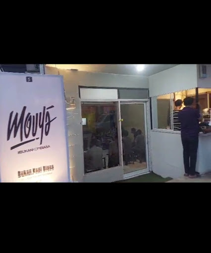MOUYA By Laperhause Indonesia (cafe)