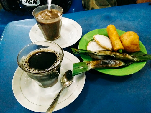 Kedai Kopi Cut Zein - Forsilakubra (Forum Silaturrahmi Kupi Beurawe)