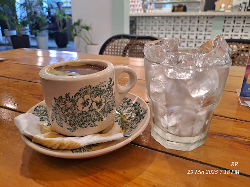 Kopitiam Uncle