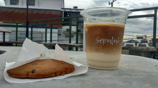 SEPULUH.11