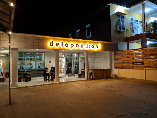 delapan .kopi